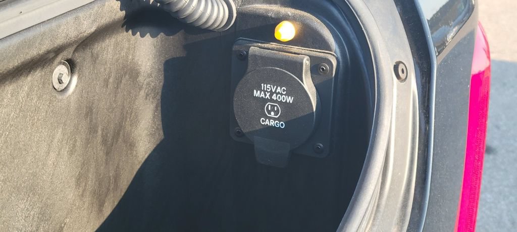 Used 2025 RAM 1500 Tungsten AWD/4WD image 11