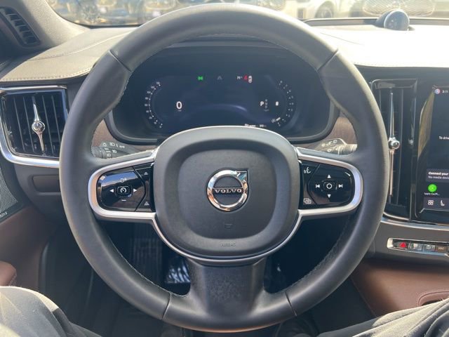 Certified 2025 Volvo V90 B6 Cross Country Ultra AWD/4WD image 31