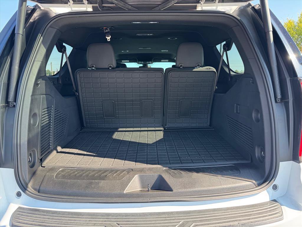Used 2022 Chevrolet Suburban LT AWD/4WD image 10