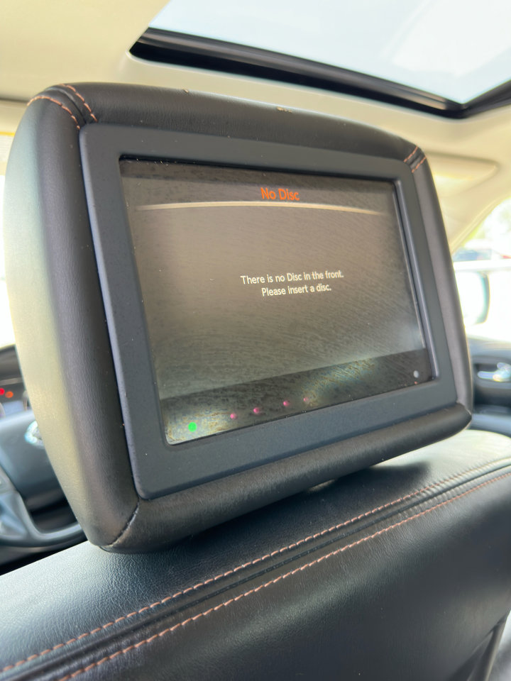 Used 2020 Nissan Armada Platinum w/ Captain's Chairs Package image 40