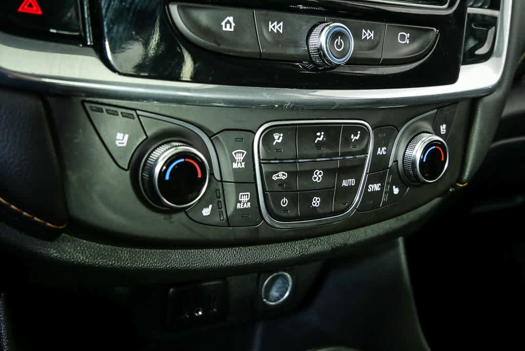 Used 2019 Chevrolet Traverse Premier w/ Driver Confidence II Package image 17