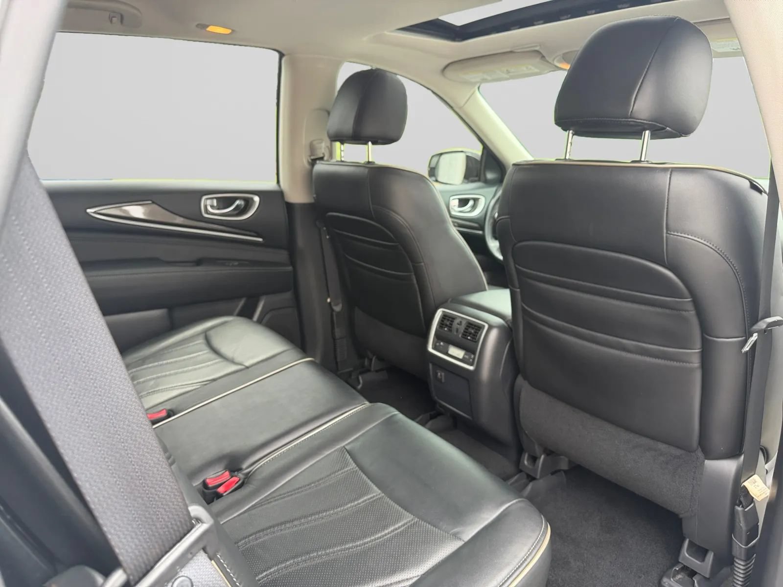 Used 2017 INFINITI QX60 FWD w/ Premium Plus Package image 30