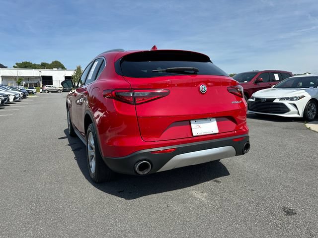Used 2020 Alfa Romeo Stelvio RWD image 3