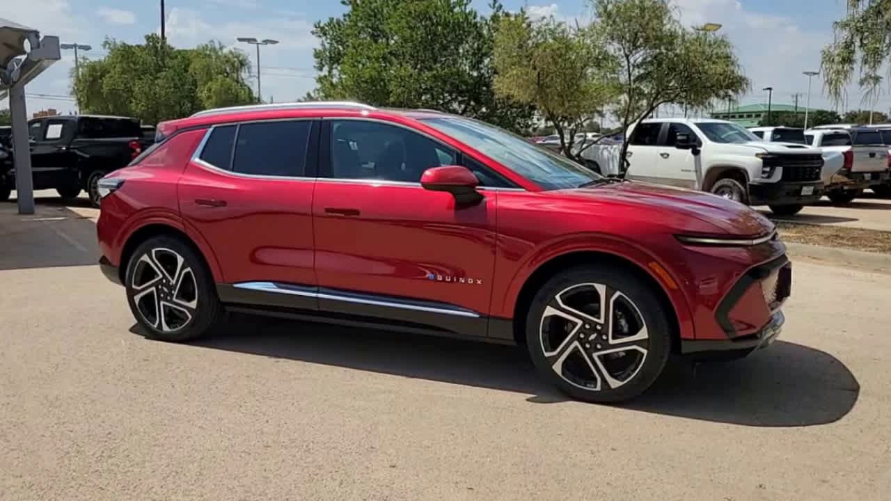 New 2025 Chevrolet Equinox EV LT w/ Convenience Package II FWD video 3