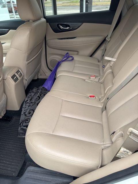 Used 2016 Nissan Rogue SL image 8