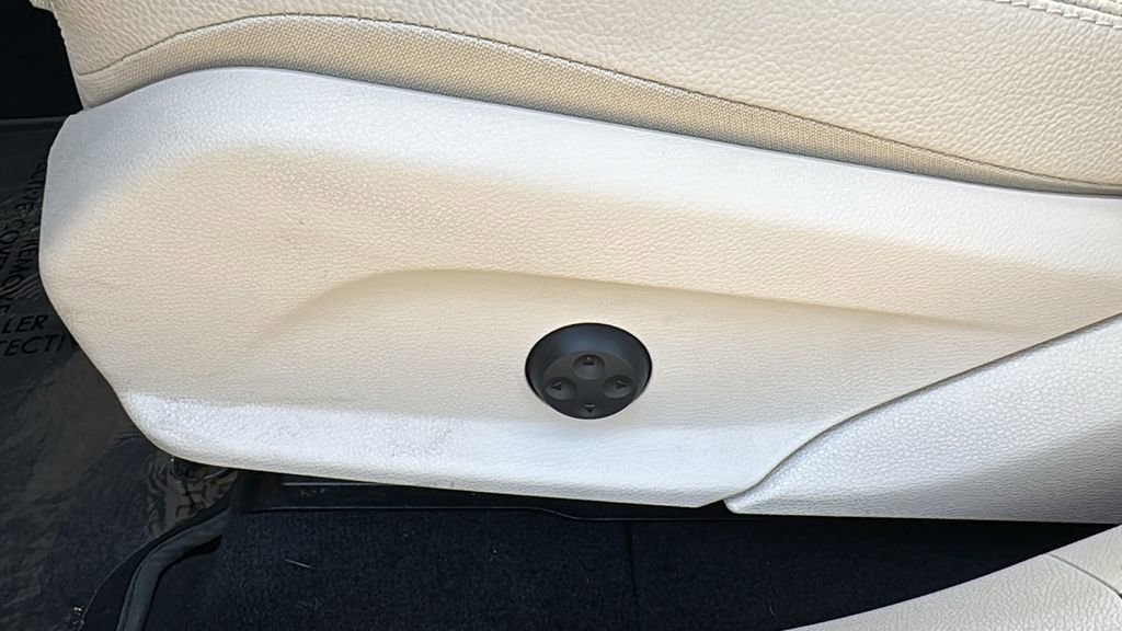 Used 2021 Mercedes-Benz GLC 300 image 20