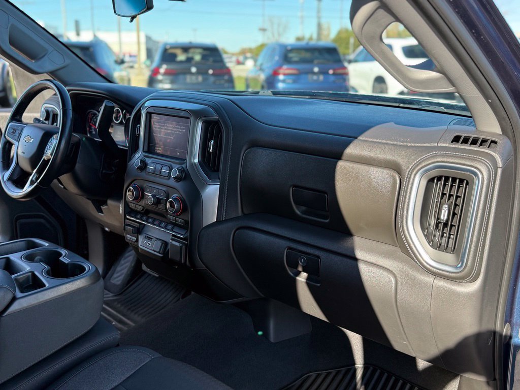 Used 2021 Chevrolet Silverado 1500 LT w/ Z71 Off-Road Package AWD/4WD image 14
