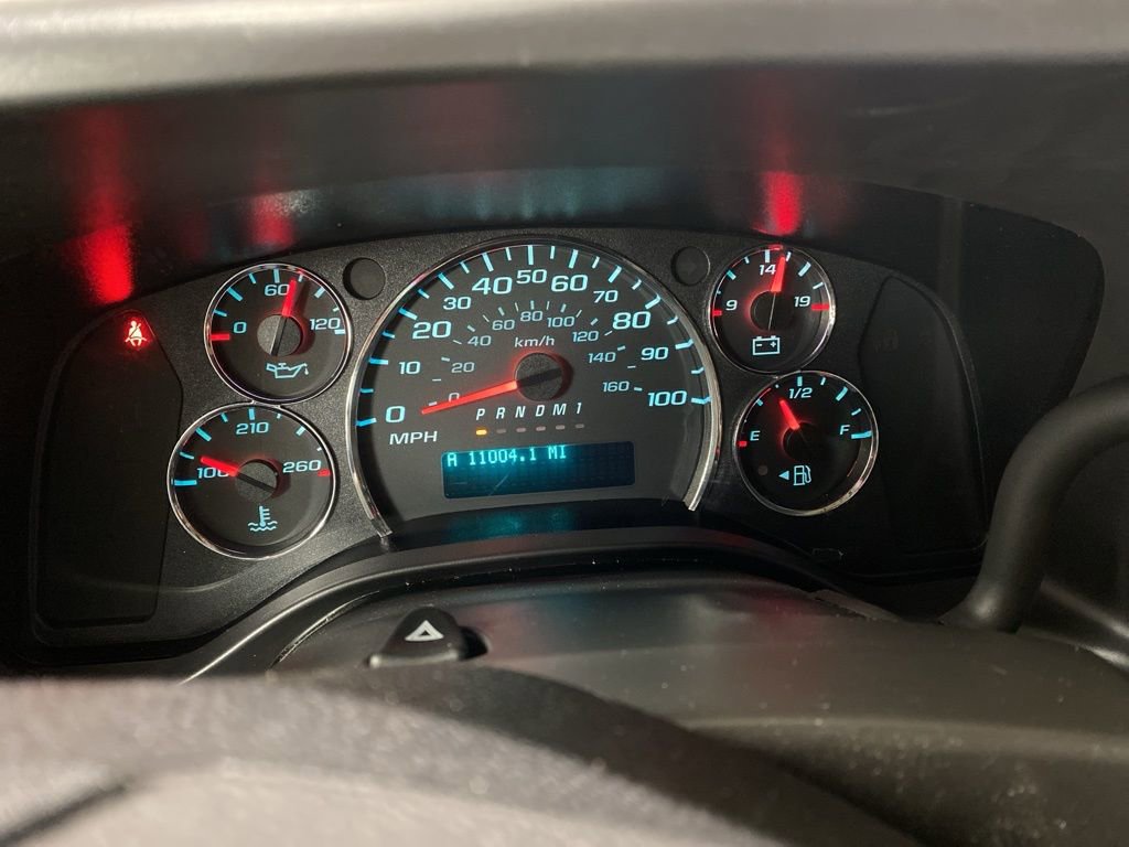 Used 2024 GMC Savana 2500 w/ Driver Convenience Package image 28