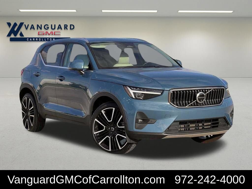 Used 2024 Volvo XC40 B5 Ultimate w/ Protection Package Premier AWD/4WD image 1