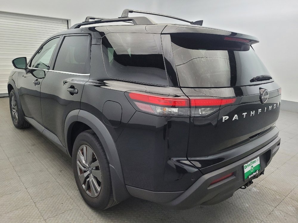 Used 2022 Nissan Pathfinder SV w/ SV Premium Package image 5