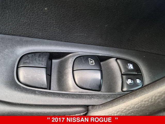 Used 2017 Nissan Rogue S w/ S Appearance Package AWD/4WD image 13