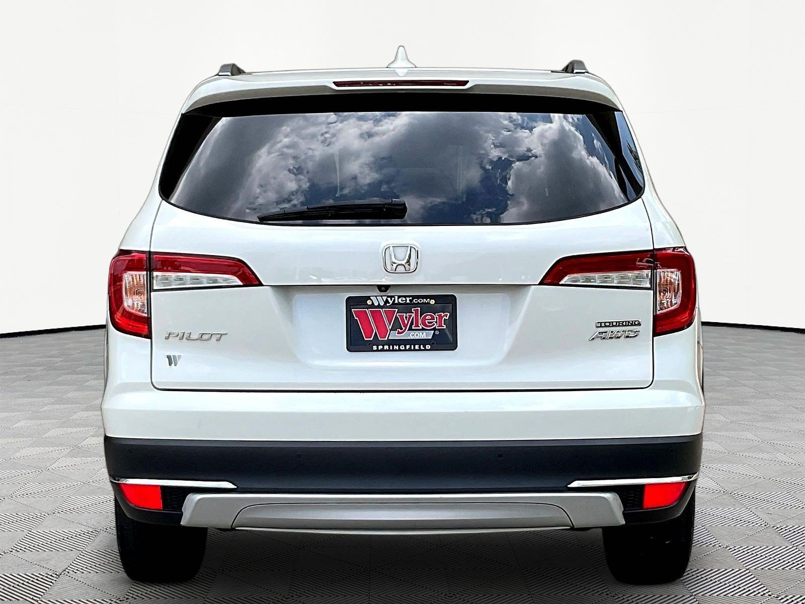 Used 2019 Honda Pilot Touring image 5