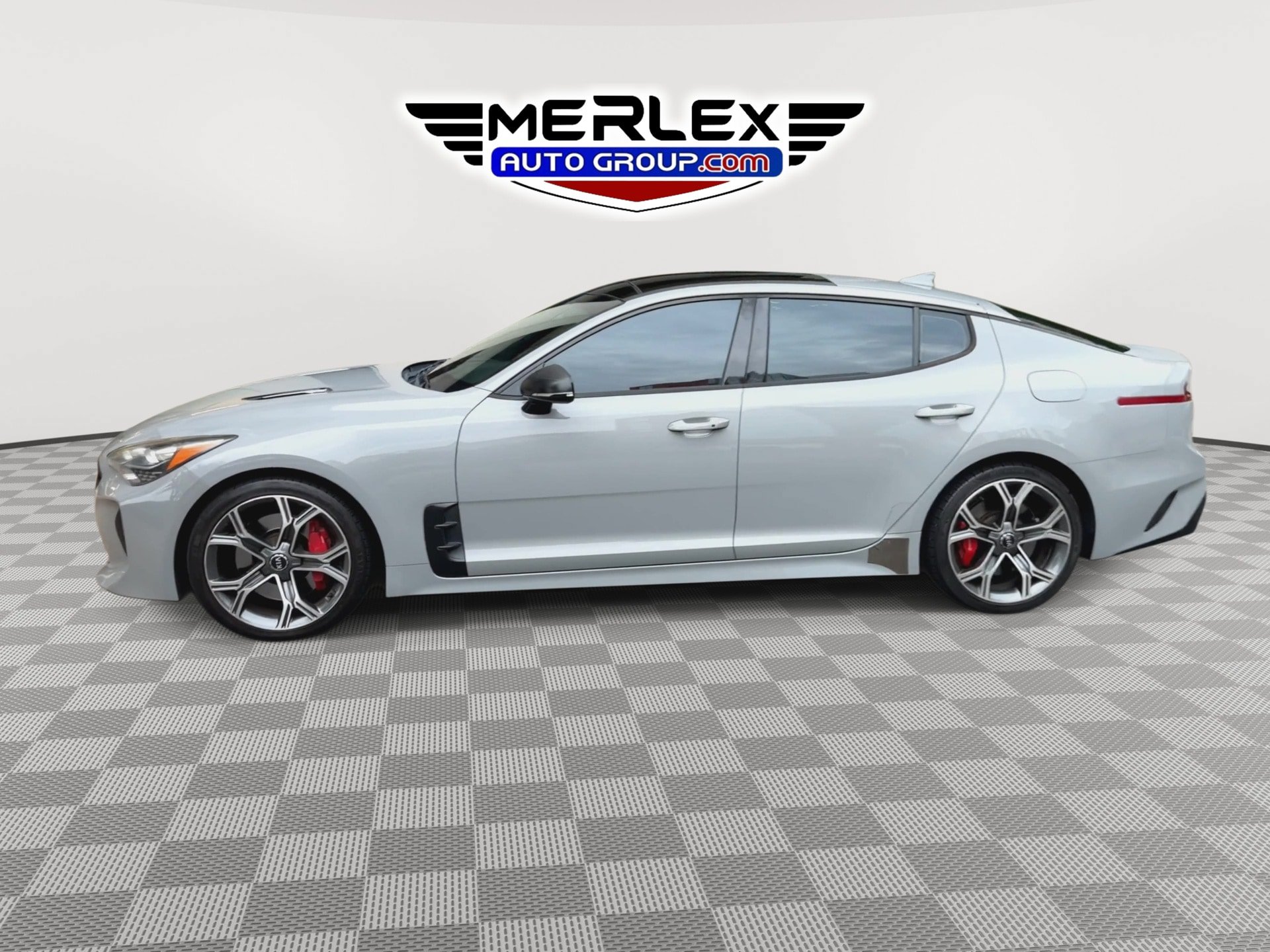 Used 2018 Kia Stinger GT1 RWD image 5