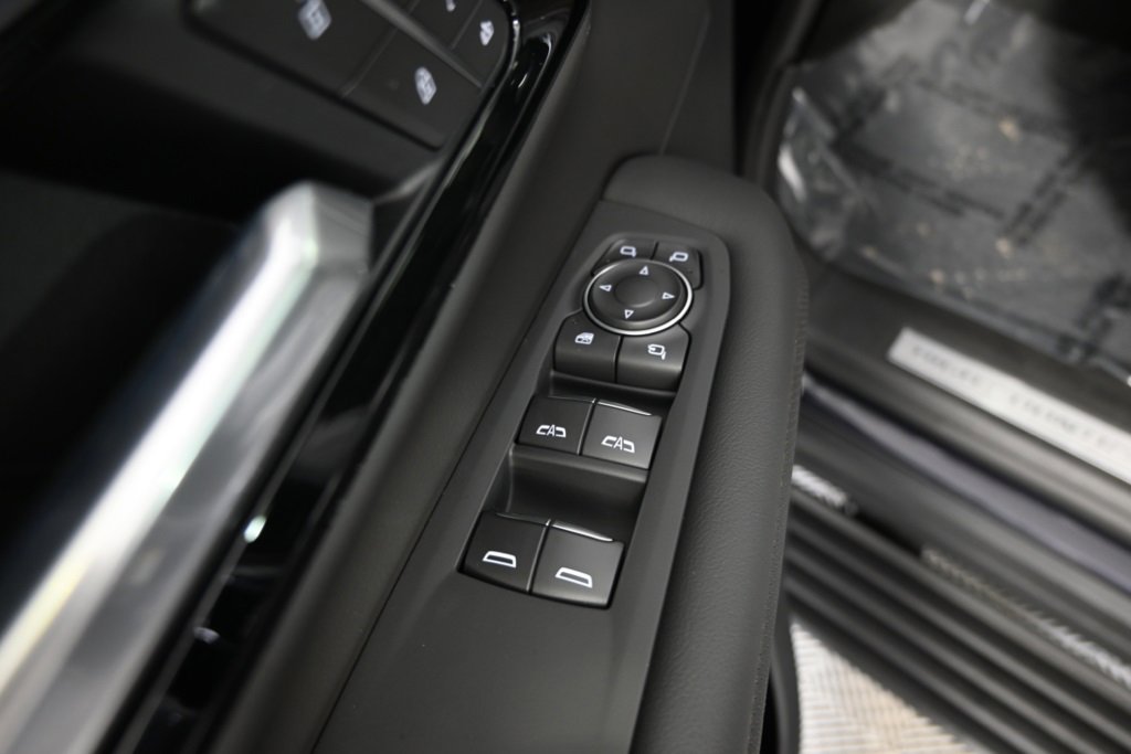 New 2026 Chevrolet Suburban High Country image 24