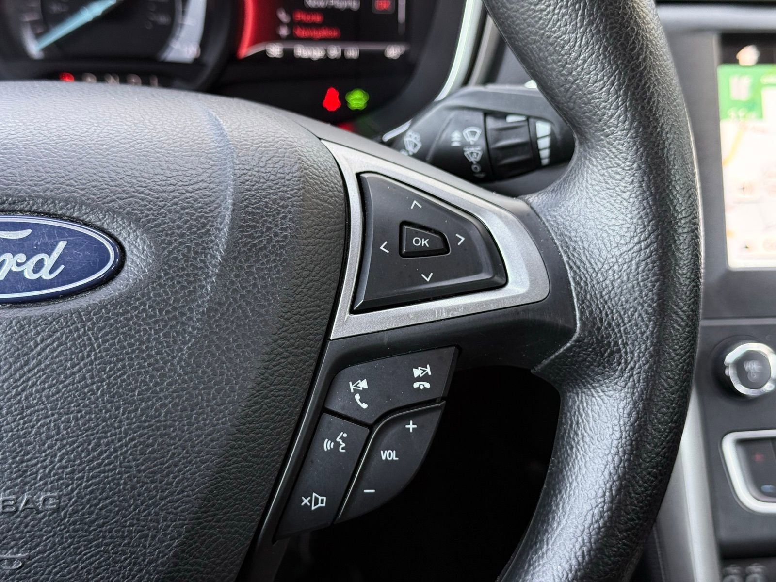 Used 2019 Ford Fusion SE image 27