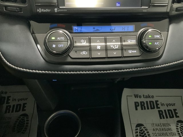 Used 2015 Toyota RAV4 XLE AWD/4WD image 29