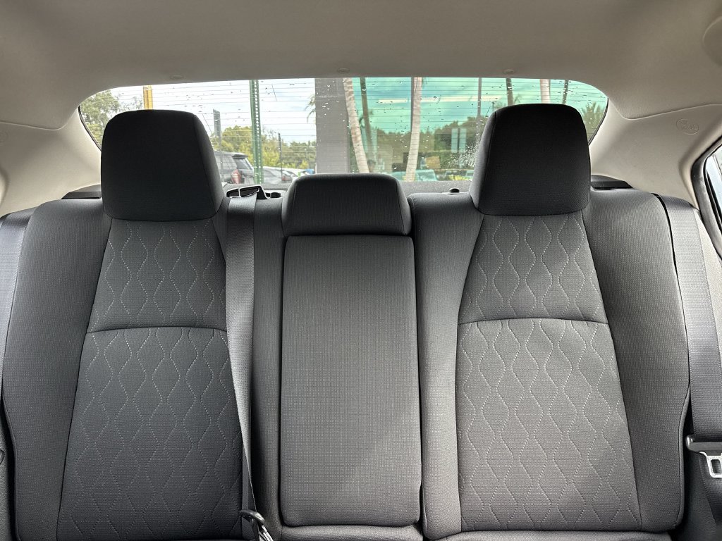 Used 2020 Toyota Corolla LE FWD image 18