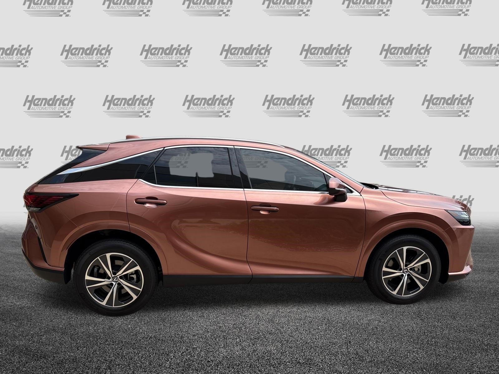Used 2025 Lexus RX 350h w/ Accessory Package (Z1) AWD/4WD image 11