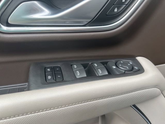 Used 2022 GMC Yukon SLT AWD/4WD image 13