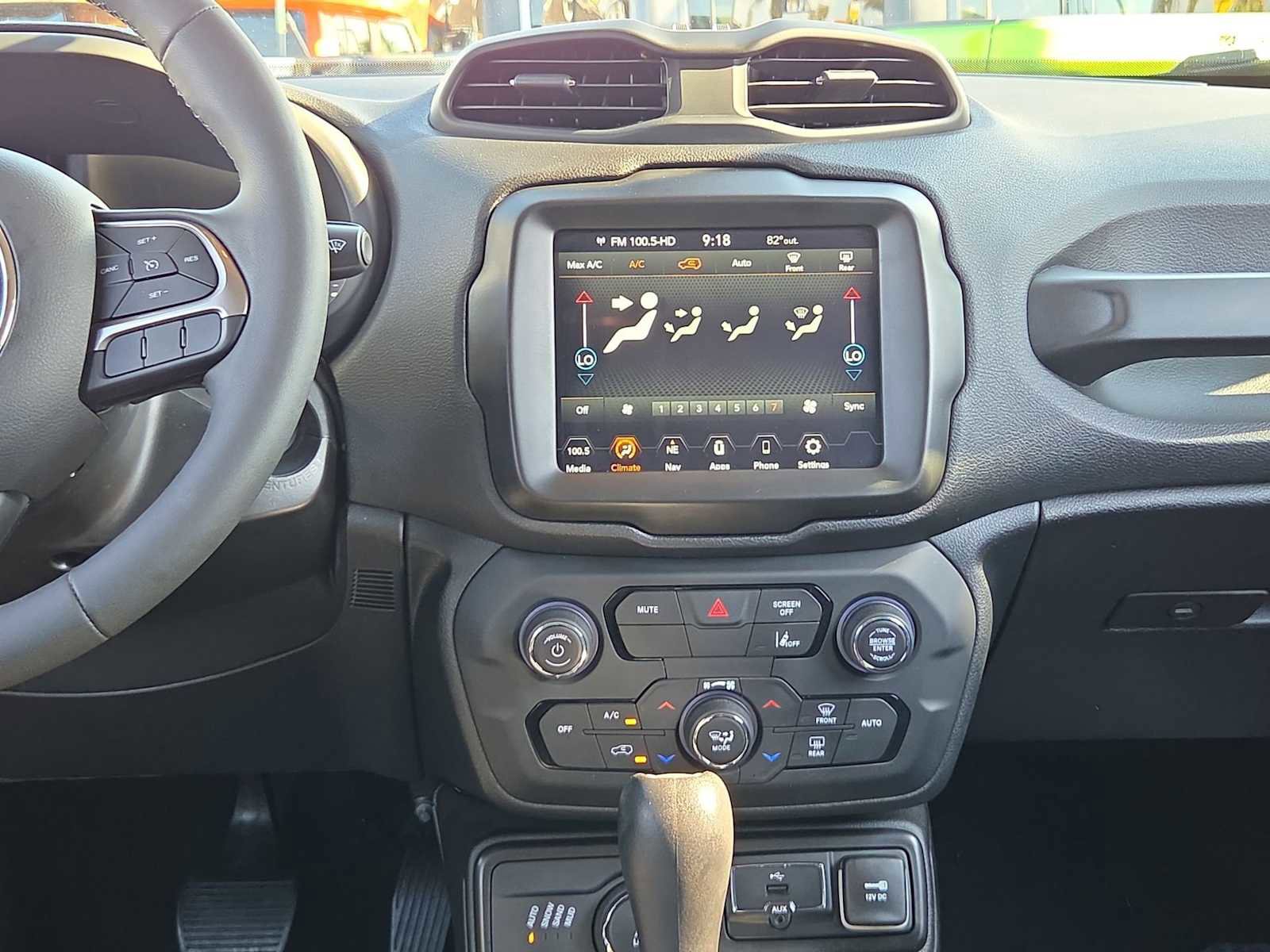 Used 2022 Jeep Renegade Latitude image 28
