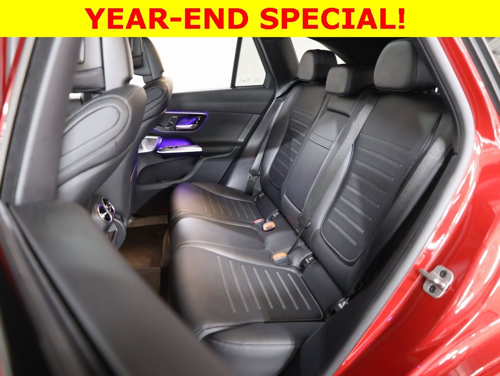 Used 2025 Mercedes-Benz GLC 300 4MATIC image 42