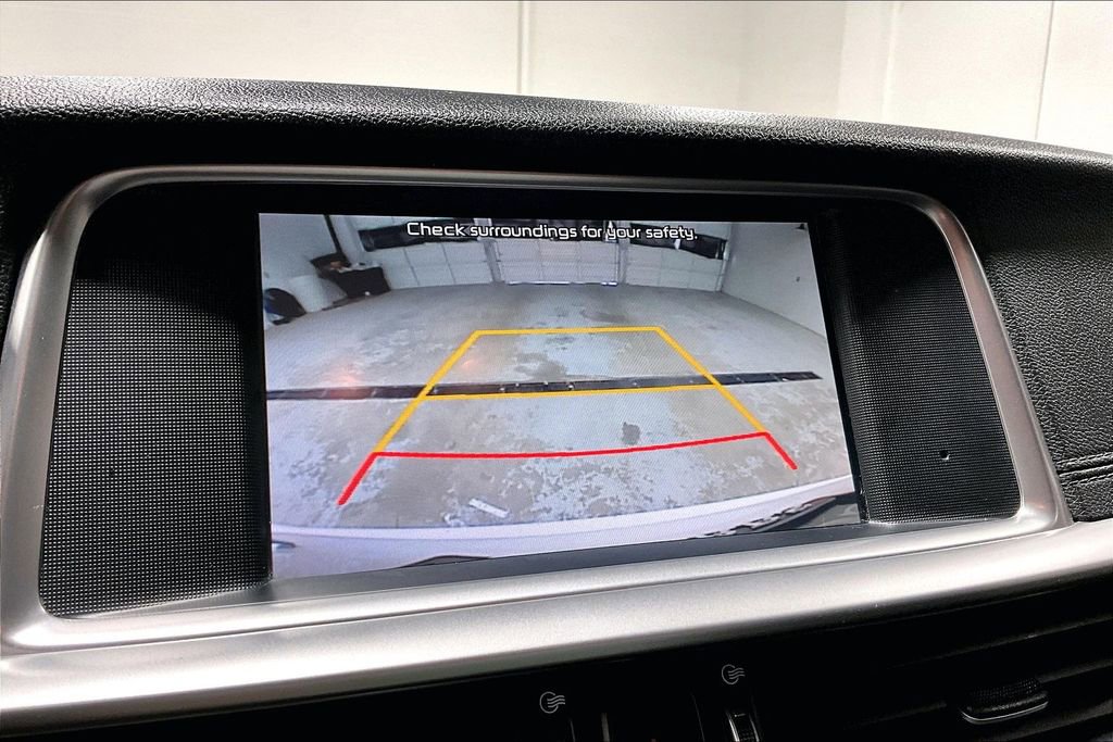 Used 2020 Kia Optima LX image 29