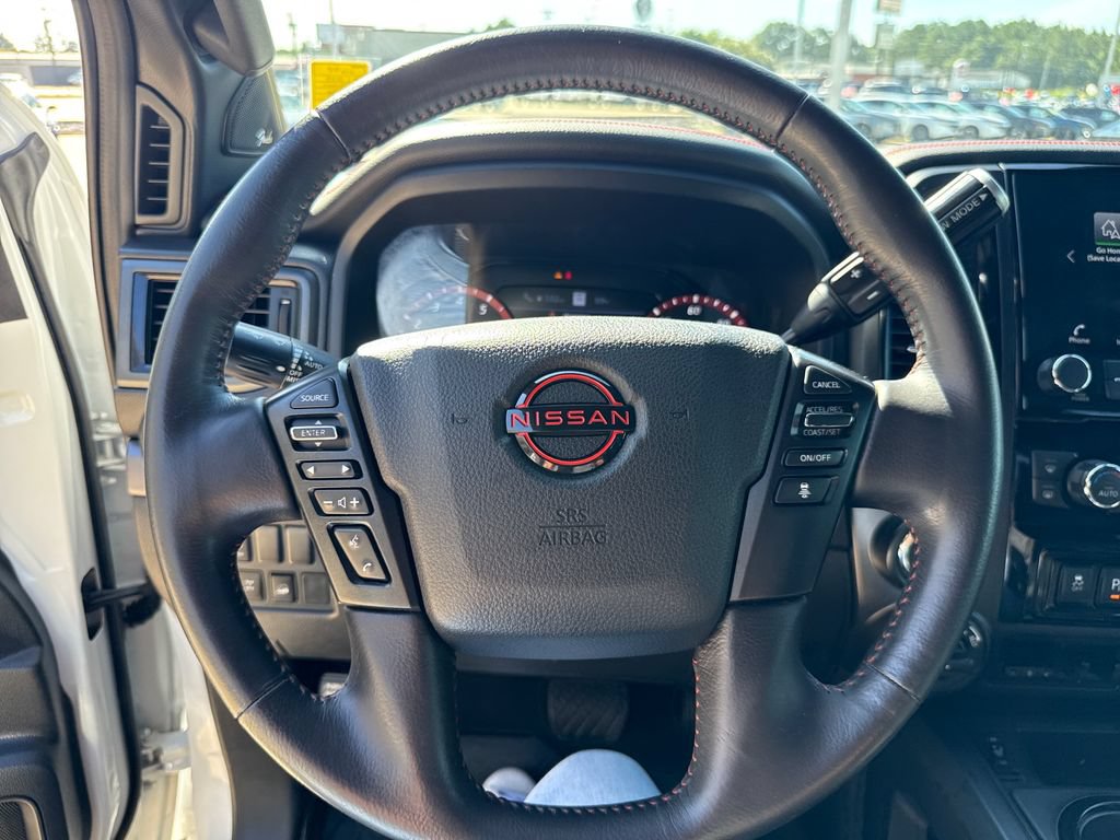Used 2023 Nissan Titan PRO-4X w/ Pro-4x Convenience Package AWD/4WD image 20