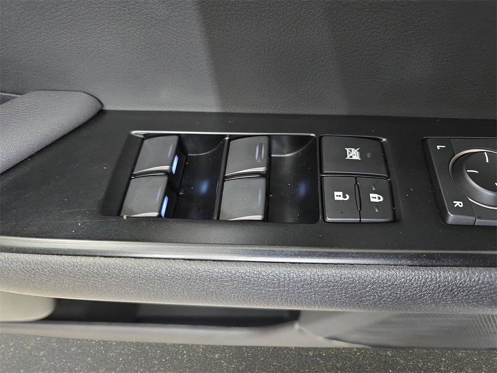 Used 2024 Lexus UX 250h F Sport image 28