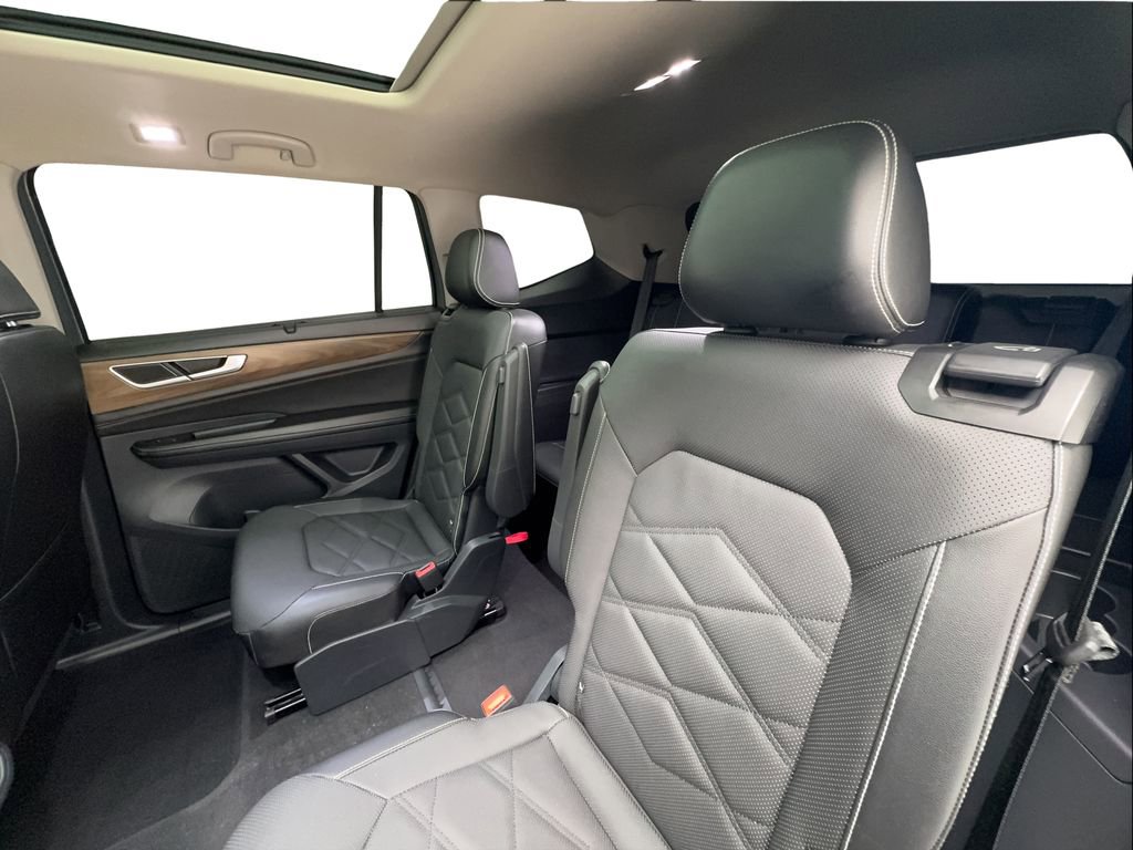 Used 2024 Volkswagen Atlas SE FWD image 24
