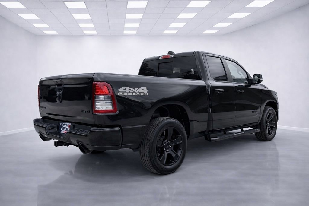 Used 2022 RAM 1500 Big Horn w/ Night Edition AWD/4WD image 3