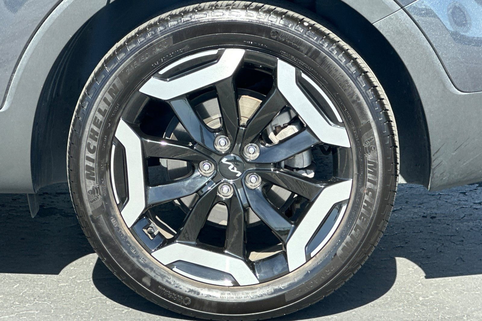 Used 2024 Kia Telluride EX image 49