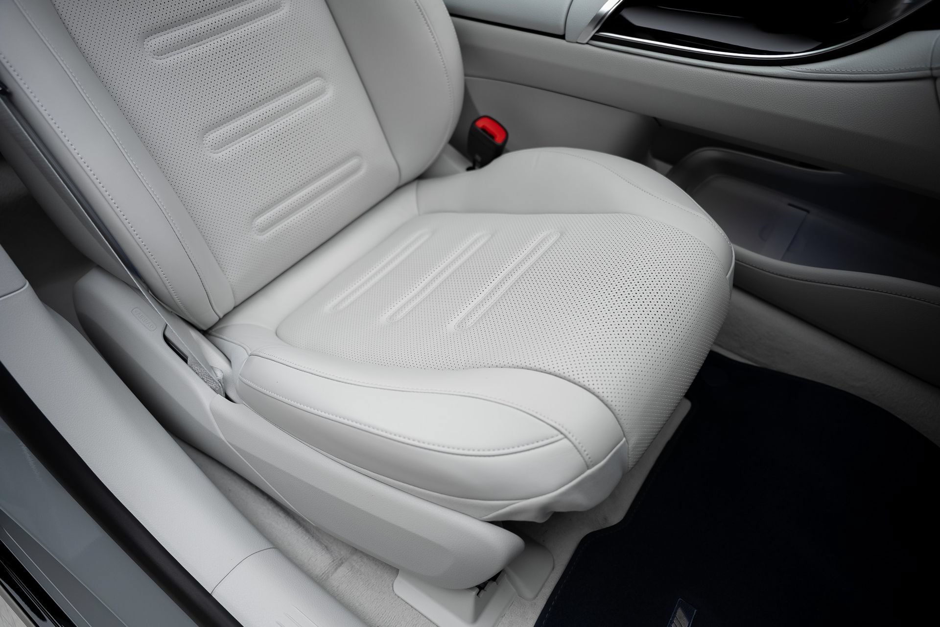 Used 2023 Mercedes-Benz EQE AMG 4MATIC Sedan image 66