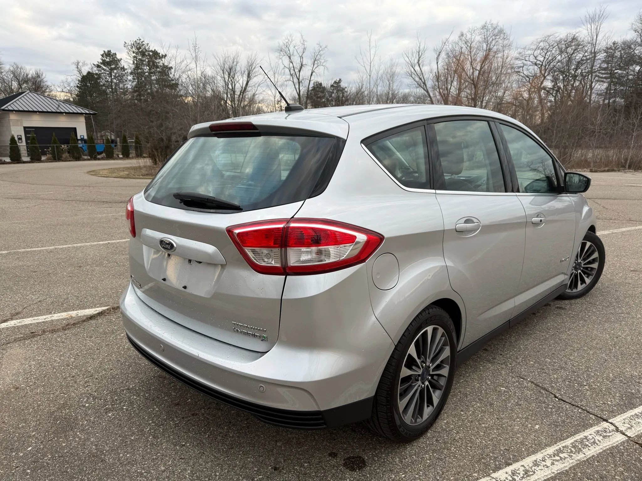 Used 2017 Ford C-MAX Titanium image 5