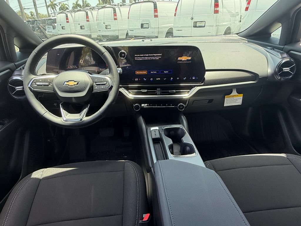 New 2026 Chevrolet Equinox EV LT w/ Comfort Package AWD/4WD image 8