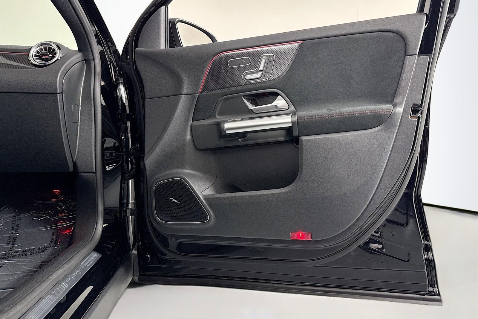 New 2026 Mercedes-Benz GLA 35 AMG 4MATIC image 23