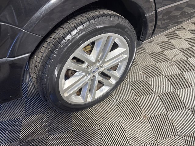 Used 2015 Ford Expedition Platinum image 7