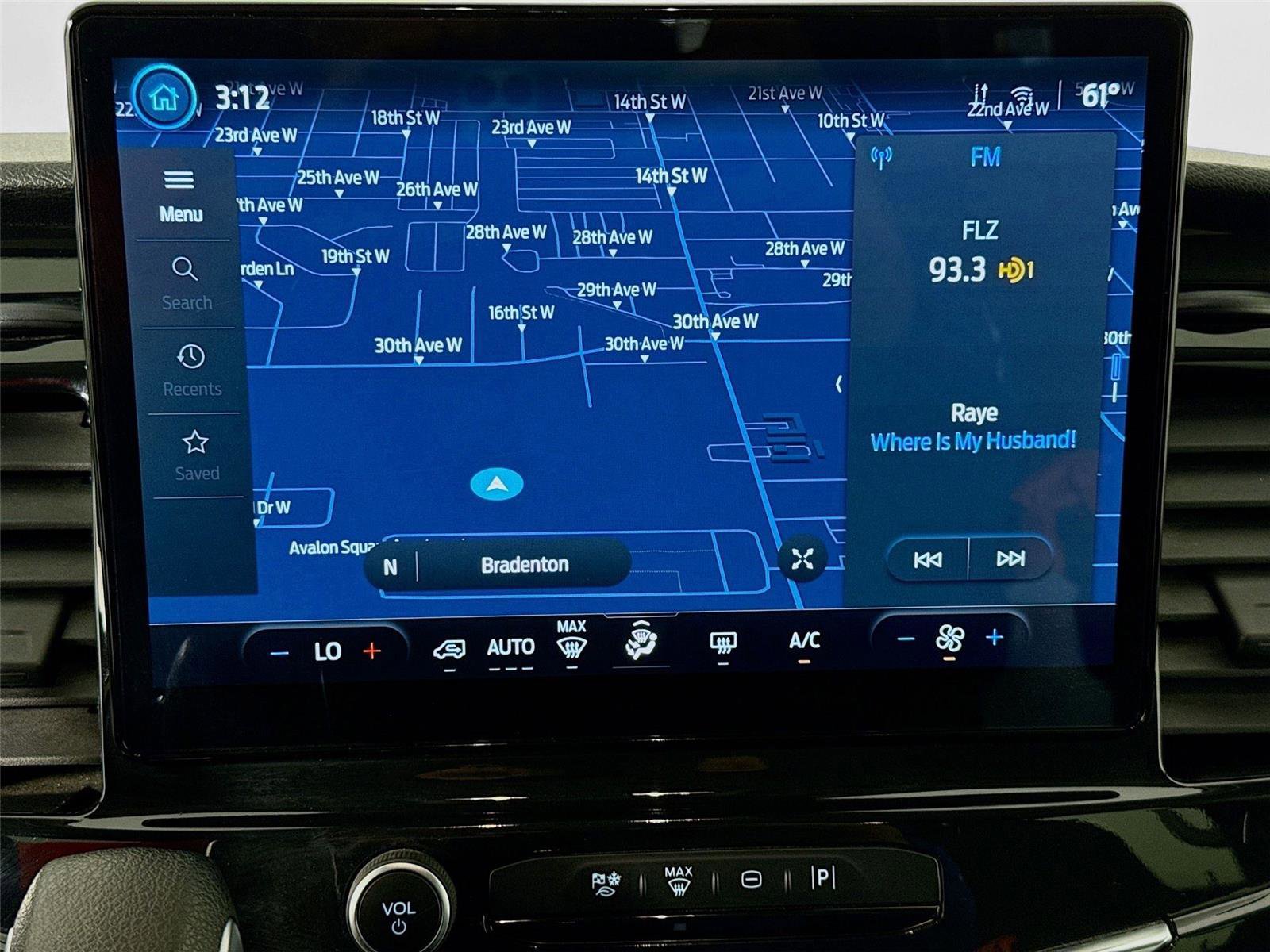 Used 2024 Ford Transit 350 XLT image 11