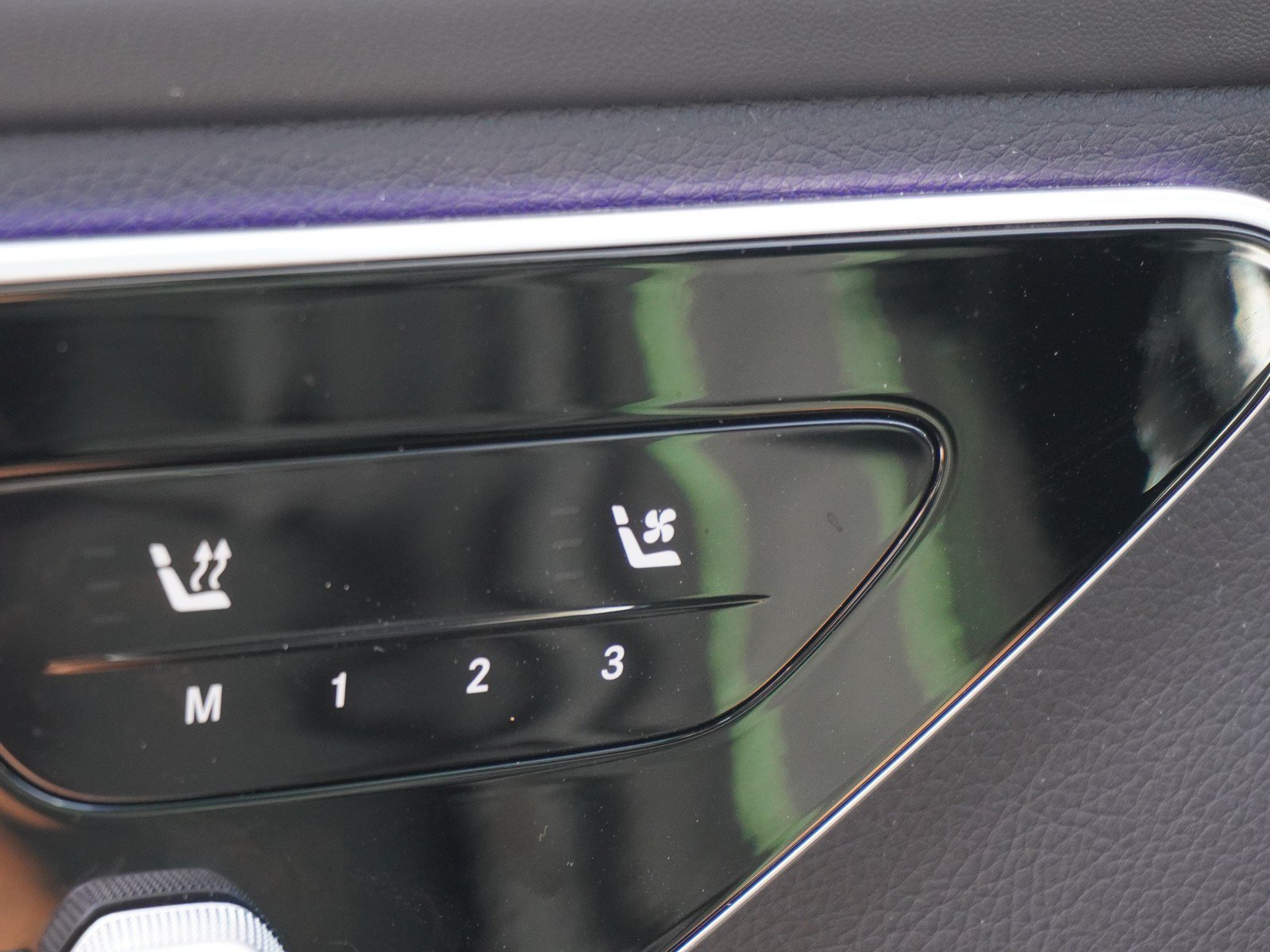 Used 2023 Mercedes-Benz C 300 Sedan image 29