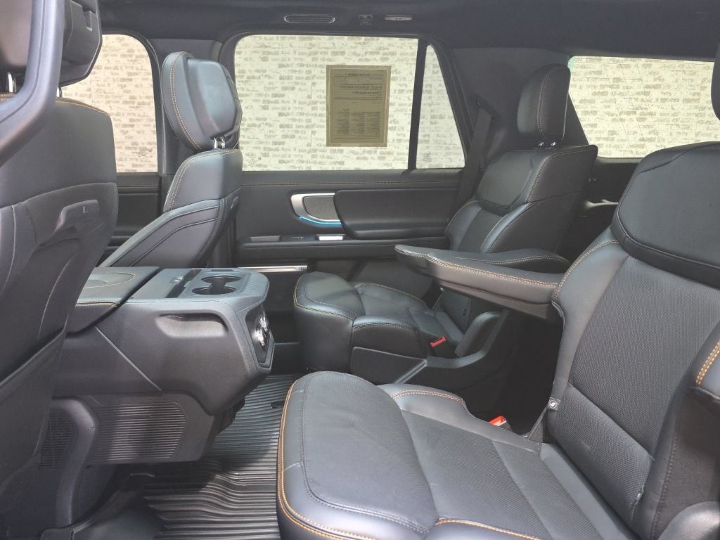 Used 2026 Ford Expedition Tremor AWD/4WD image 19