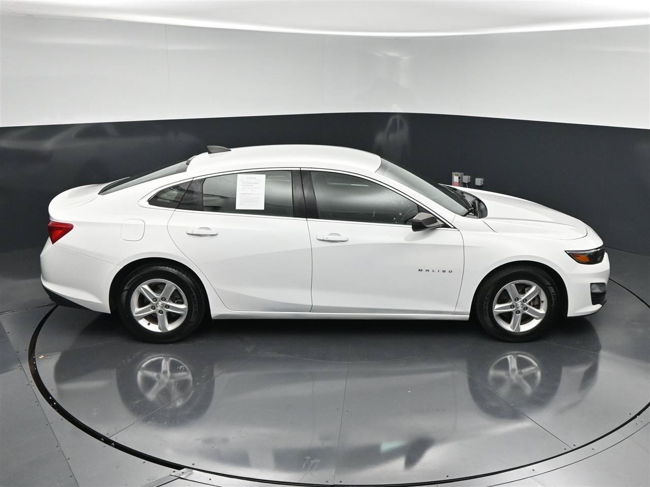 Used 2020 Chevrolet Malibu LS FWD image 22