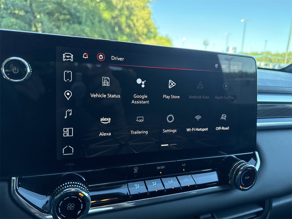 Used 2024 GMC Canyon Elevation image 28