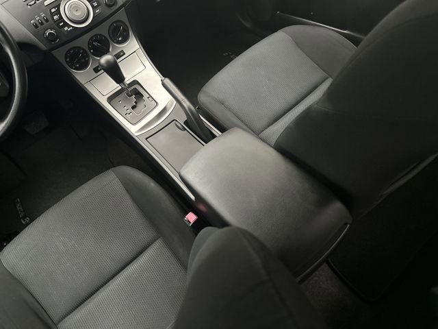 Used 2011 MAZDA MAZDA3 i Touring FWD image 22