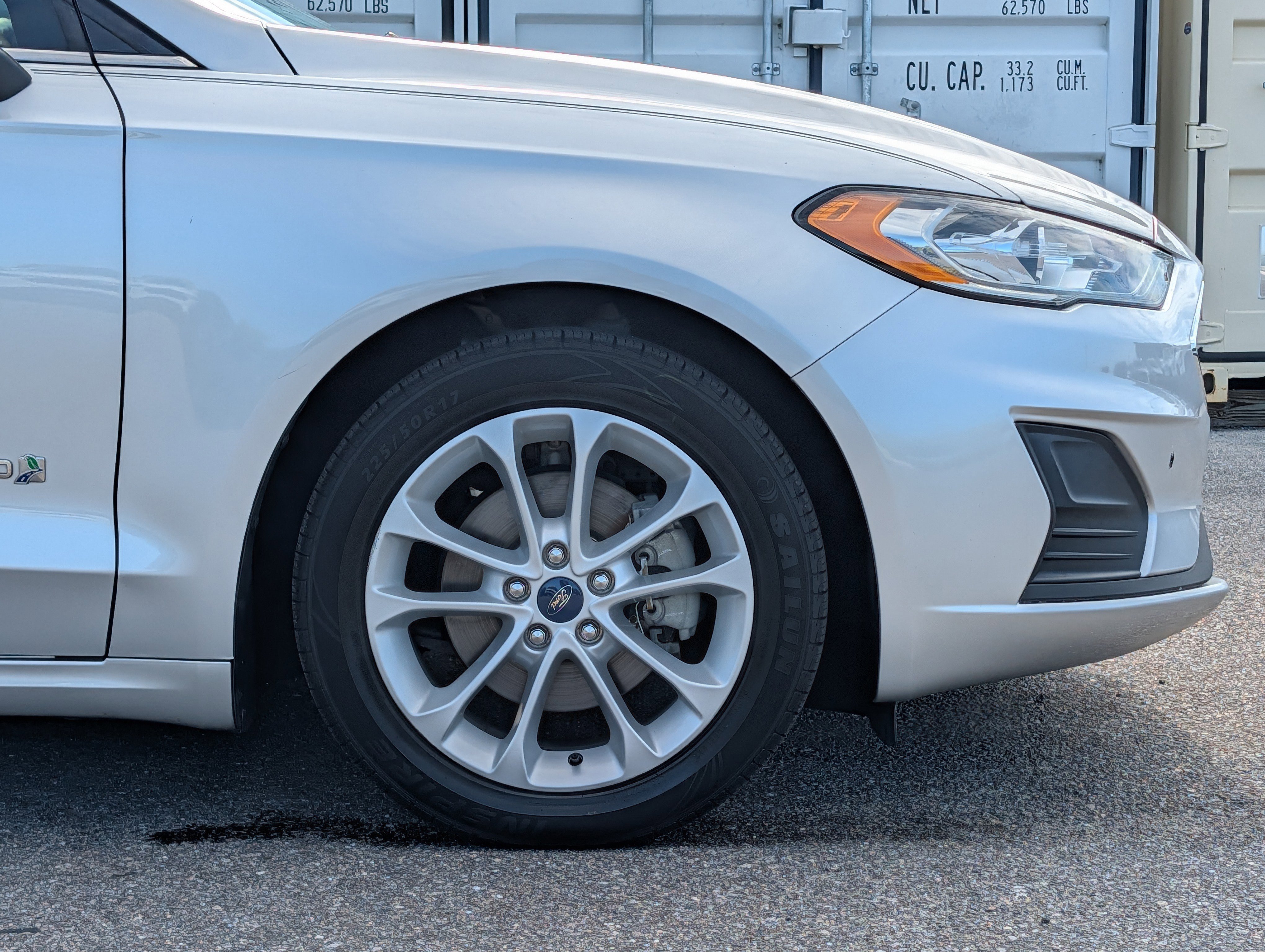 Used 2019 Ford Fusion SE FWD image 11