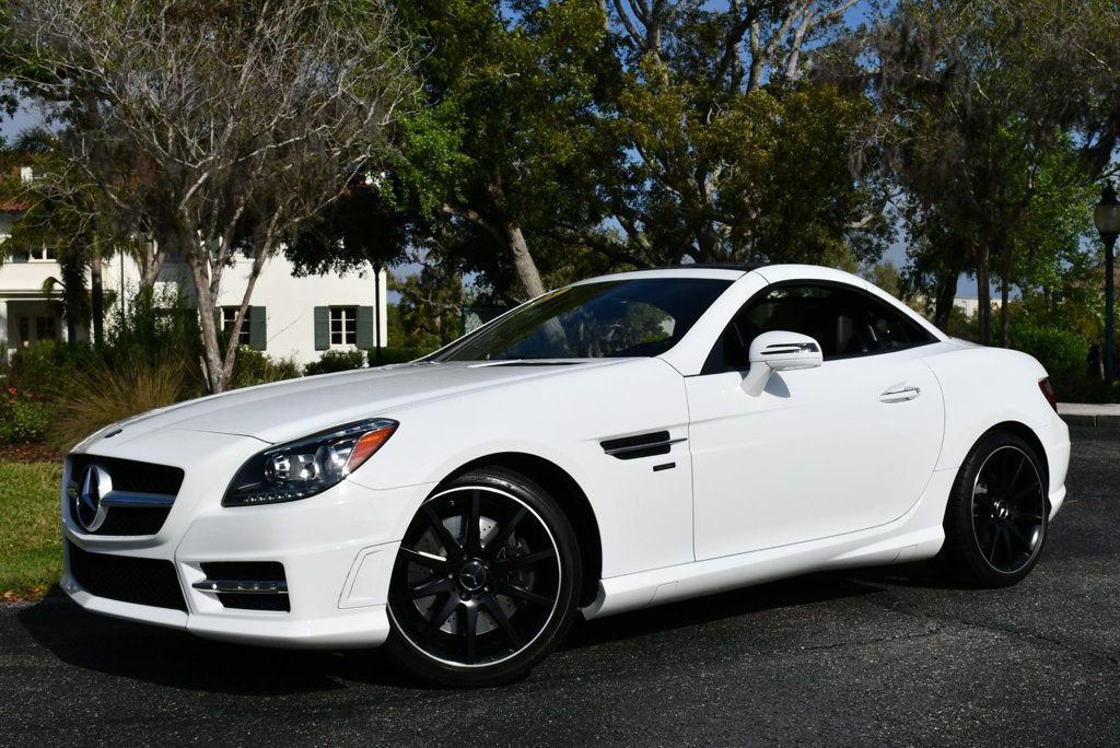 Used 2015 Mercedes-Benz SLK 350 image 23