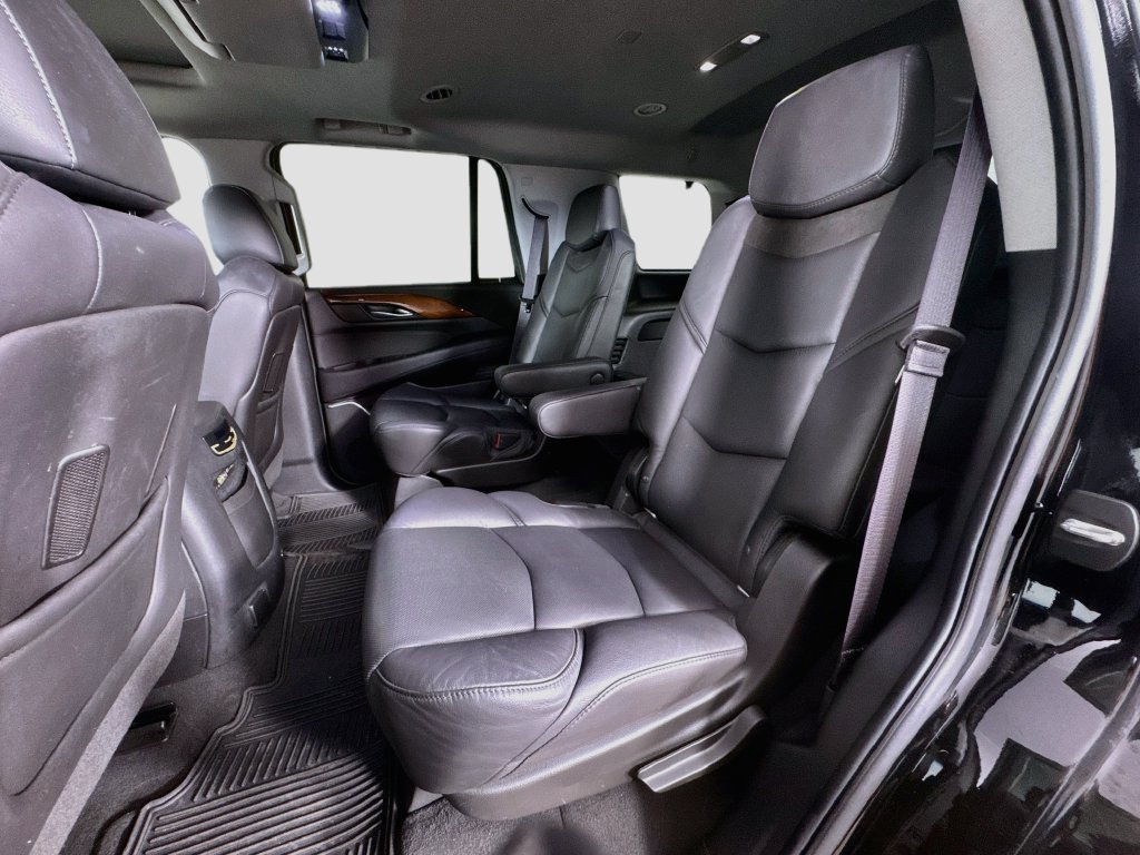 Used 2016 Cadillac Escalade Premium AWD/4WD image 32