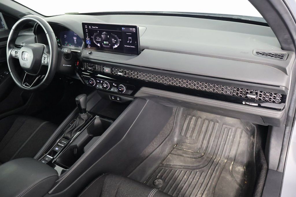 Used 2024 Honda Accord Sport image 7
