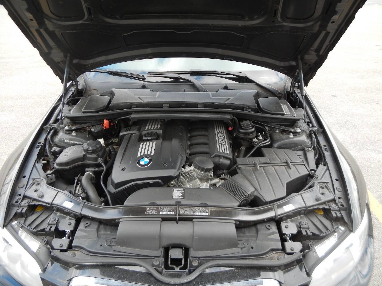 Used 2012 BMW 328i Convertible image 42