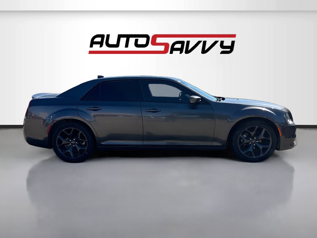 Used 2023 Chrysler 300 S w/ Comfort Group RWD image 8