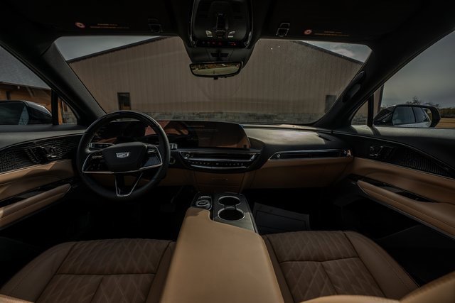 New 2024 Cadillac Lyriq Sport w/ Nappa Leather Package image 8