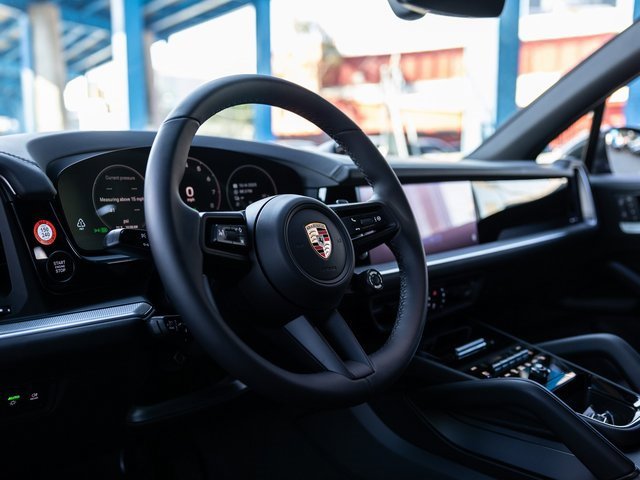 New 2026 Porsche Cayenne E-Hybrid image 4